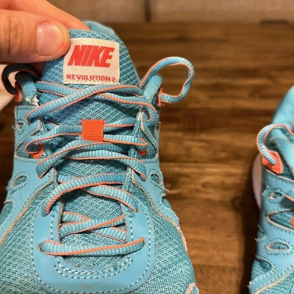 nike revolution 2 clearwater women’s sneakers shoes blue/pink usa size 8 - Picture 4 of 9
